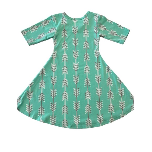 LuLaRoe Teal Arrow Pattern Kids Dress Girls 2T Soft & Stretchy - Picture 2 of 3